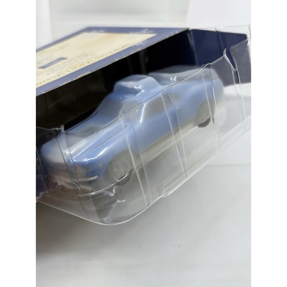 New Hallmark Keepsake Ornament 1970 Ford Mach I Mustang Collector's Series - Picture 3 of 4